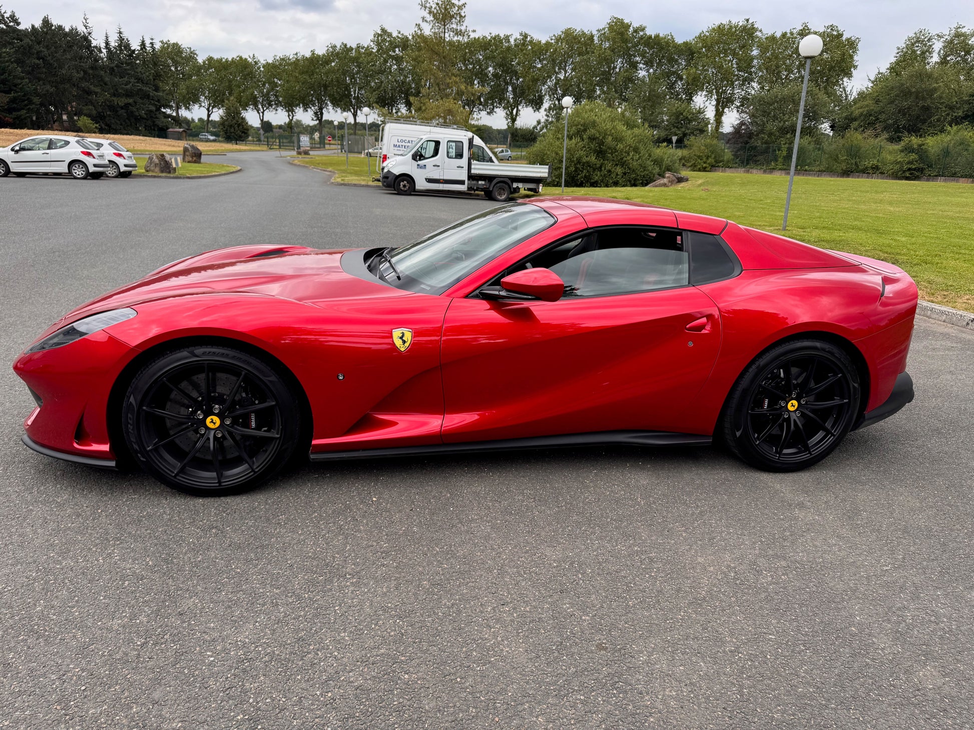 Ferrari 812 GTS