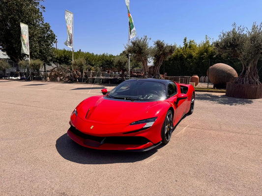 Ferrari SF90