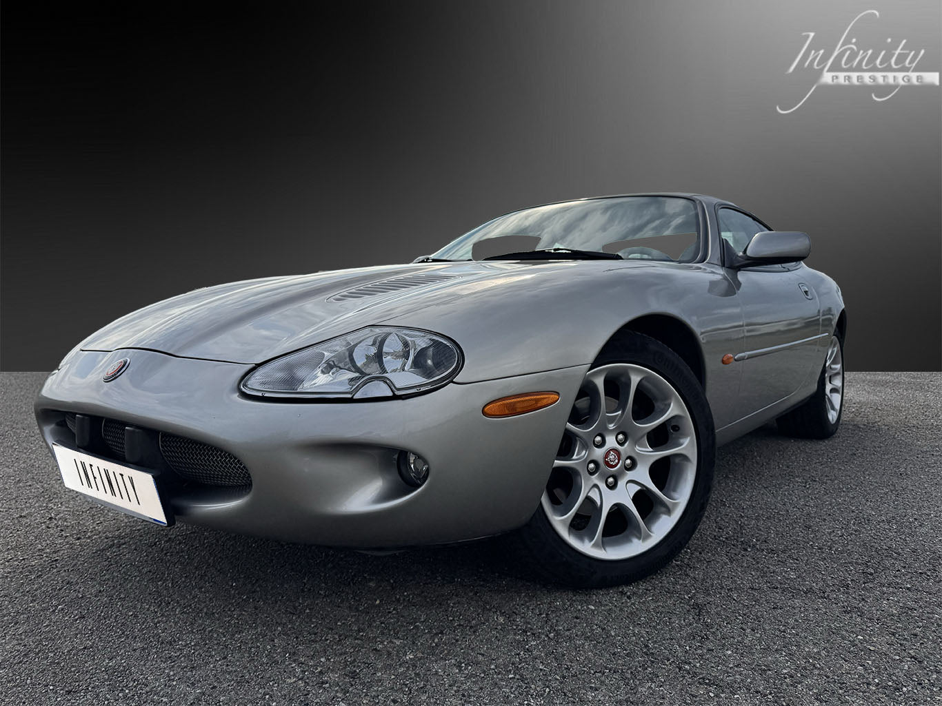 Jaguar XKR