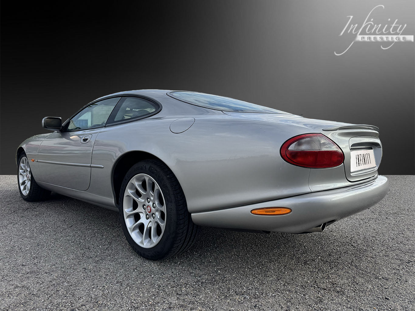 Jaguar XKR