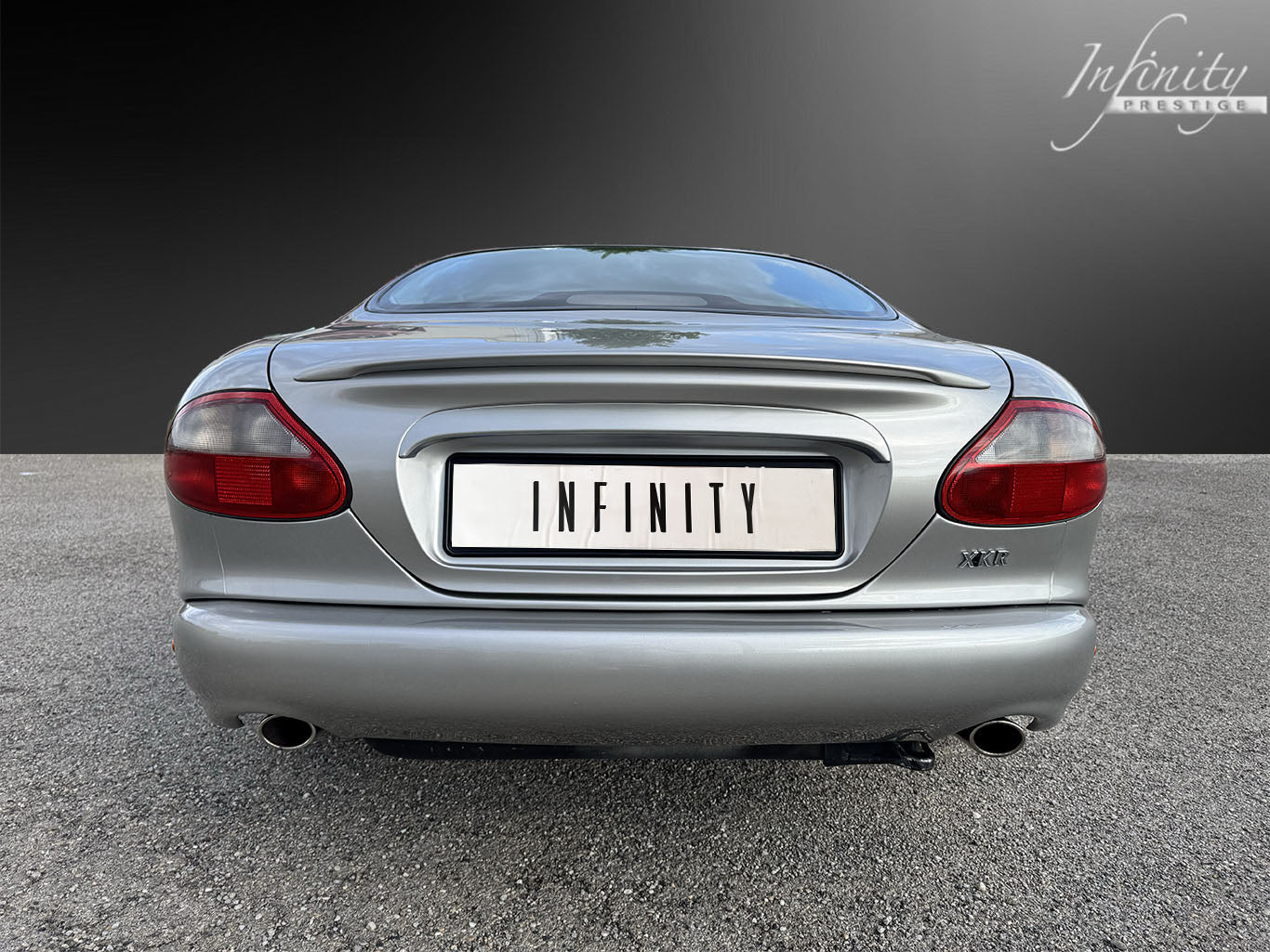 Jaguar XKR