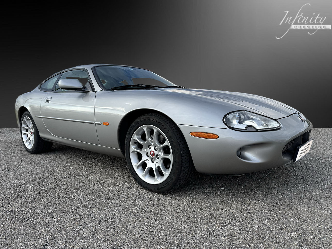 Jaguar XKR