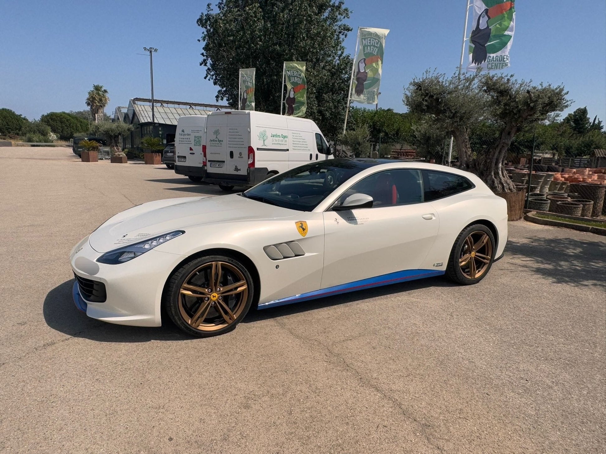 Ferrari GTC 4 Lusso 70e HB